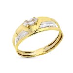 Bague ajoure en or jaune 9 carats avec zircon cubique maquise au centre largeur maximale de la tte ...