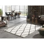 Asma tapis de salon shaggy - style berbère - 120 x 160 cm - crème et marron - motif géométrique Asma tapis de salon shaggy - style berbère - 120 x 160 cm - crème et marron - motif géométrique