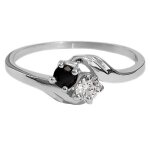 Bague en argent 925 rhodié saphir et oxyde de zirconium Bague en argent 925 rhodié saphir et oxyde de zirconium