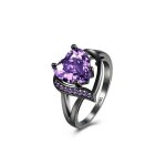 Bague de bijoux anneau style punk coeur de nuit en bronze à canon métallique avec des pierres de améthyste ... Bague de bijoux anneau style punk coeur de nuit en bronze à canon métallique avec des pierres de améthyste ...