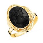 Bague cam�e en or noir 18 carats avec une t�te ovale mesurant 19 x 14 mm et une lunette sculpt�e.