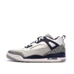 Baskets blanc / marine homme nike jordan spizike low