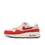 Baskets blanches / rouge garon nike air max 1