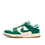 Baskets blanche / verte femme nike dunk