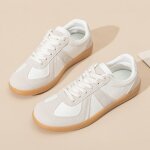 Baskets femme en cuir et daim?chaussures blanches  semelle plate?style dcontract et tendance blanc ...