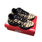 Basket nike air max plus chaussure de sports homme lj - 00076 Basket nike air max plus chaussure de sports homme lj - 00076