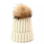 Bonnet - femme - beige - coton - pompom amovible - mailles torsadées Bonnet - femme - beige - coton - pompom amovible - mailles torsadées