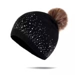 Bonnet femme - noname - noir - laine - pompom - strass Bonnet femme - noname - noir - laine - pompom - strass