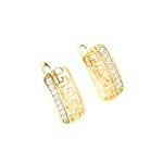 Boucles doreilles - femme - dormeuses - motif - grec - cristal - blanc - plaqué or jaune 750 / 1000 - ... Boucles doreilles - femme - dormeuses - motif - grec - cristal - blanc - plaqué or jaune 750 / 1000 - ...