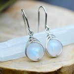 Boucles doreilles pendantes en argent sterling 925 avec pierre de lune naturelle Boucles doreilles pendantes en argent sterling 925 avec pierre de lune naturelle