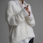 Cardigan vitata femme en maille peluche - col v manches longues coupe ample - pull chaud et tendance ... Cardigan vitata femme en maille peluche - col v manches longues coupe ample - pull chaud et tendance ...