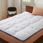 Casabel surmatelas enveloppant 160 x 200 cm en microfibre respirante avec liser� bleu ? ultra moelleux ...