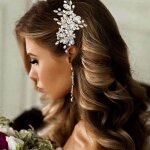 Peigne de mari�e - accessoire cheveux - argent - cristaux - perles - flexible