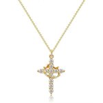 Chaîne en acier inoxydable pendentif croix en cuivre pour femmes collier de luxe en zircon couronne rotative ... Chaîne en acier inoxydable pendentif croix en cuivre pour femmes collier de luxe en zircon couronne rotative ...