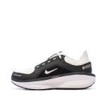Chaussures de running grises / ecru homme nike air winflo 11 gtx