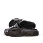 Claquettes noires homme puma slide