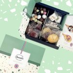 Coffret gourmand compos� de nougats p�tes de fruits biscuits palets vend�ens et assortiment gourmand