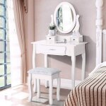 Coiffeuse avec miroir et tabouret miroir pivotant à 360° 3 tiroirs 75 x 40 x 136 cm classique style rétro ... Coiffeuse avec miroir et tabouret miroir pivotant à 360° 3 tiroirs 75 x 40 x 136 cm classique style rétro ...