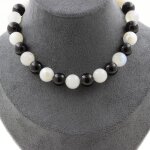 Pierres et minraux. collier perles pierre de lune 10 mm + agate noire 10 mm. chaine en collier femmes ...