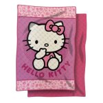 Couette dété imprimée et matelassée - couvre - lit hello kitty 150x250cm Couette dété imprimée et matelassée - couvre - lit hello kitty 150x250cm