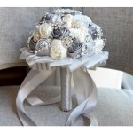Ecelen bouquet de marie luxe avec rubans satin et perles - roses artificiellesstrass et broches pour ...