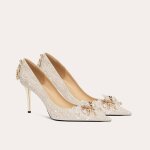 Ecelen escarpins mariage femme ? dentelle champagne ? talon fin 8cm ? bout pointu ? décor fleur en cristal ... Ecelen escarpins mariage femme ? dentelle champagne ? talon fin 8cm ? bout pointu ? décor fleur en cristal ...