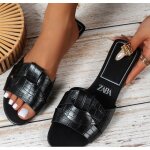 Ecelen ? sandales plates femme ? design  brides croises en simili cuir faon croco ? noir