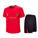 Ensemble foot enfant portugal ? t - shirt rouge + short noir taille 7 au 10 ans - - rouge Ensemble foot enfant portugal ? t - shirt rouge + short noir taille 7 au 10 ans - - rouge
