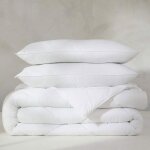 Ensemble pack 3 pieces 1 couette blanche 220 x 240 cm double face + 2 oreillers 50 x 70 cm 450 grs / ... Ensemble pack 3 pieces 1 couette blanche 220 x 240 cm double face + 2 oreillers 50 x 70 cm 450 grs / ...