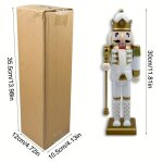 Figurines casse - noisette - dcoration nol - bois - motifs intriquants