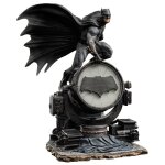 Figurine - iron studios - batman on batsignal - art scale 1 / 10 - multicolore - rsine - intrieur