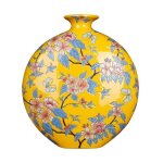 Fine asianliving chinese vase handpainted yellow w32xd12 x h 34 cm