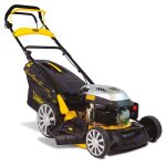 - id�al pour les jardins jusqu&apos � 1000 m2 la tondeuse � gazon � essence garland est �quip�e d&apos ...