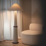 Lampadaire bois et tissu lombe blanc
