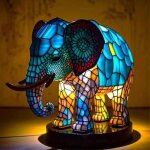 Lampe de table animal en r�sine teint�e veilleuse de bureau r�tro cadeau de no�l elephant