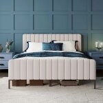 Lit double rembourr� - 180 x 200 - sommier � lattes - t�te de lit r�glable - beige