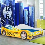 Lit pour enfant taxi avec matelas 80x160 cm ? style voiture et confort assur