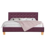 Lit rouge avec sommier et t�te de lit capitonn�e - 140x190 cm - pieds en 10 cm - rev�tement pvc simili ...