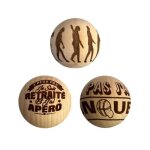 Lot de 3 cochonnets de p�tanque en bois poli grav�s - messages je suis retrait� et �volution - buts personnali ...
