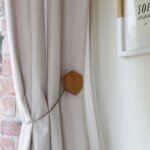 Madecostore embrasse � rideaux aimant�e bois iro - v. cr�ations -