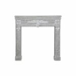 Manteau de cheminée - romance - décor bois gris cérusé Manteau de cheminée - romance - décor bois gris cérusé