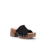 Mules style sabots  plateforme effet bois. modle  large bride avec clous argents. hauteur du talon ...