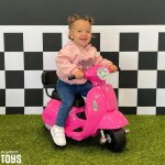 Moto Électrique pour enfant - vespa gts - 6v - 1 à 3 ans - rose Moto Électrique pour enfant - vespa gts - 6v - 1 à 3 ans - rose