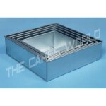 Moule � g�teau - carr� - 5 �tages - taille 15 � 26 cm - profondeur 76 cm