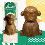 Mouton en chocolat lait de p�ques - fabrication artisanale chocodic - moulage chocolat de p�ques