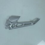 Platine support repose pied avg arg pour moto suzuki 600 gsr 43821 - 44g00 - 000