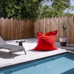 Pouf géant d'extérieur xl rouge - 130x165cm - résistant aux uv et aux taches - housse amovible et lavable ... Pouf géant d'extérieur xl rouge - 130x165cm - résistant aux uv et aux taches - housse amovible et lavable ...
