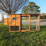 Poulailler chabo toit shingle - animal valley - 2  4 poules - marron - bois shingle - 198. 5cm x 75. ...