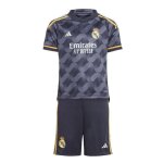 Real madrid mini - kit extérieur adidas 2023 / 2024 Real madrid mini - kit extérieur adidas 2023 / 2024