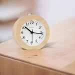 R�veil matin � piles fonction snooze r�veil bois de voyage lumineux r�veil analogique silencieux sans ...